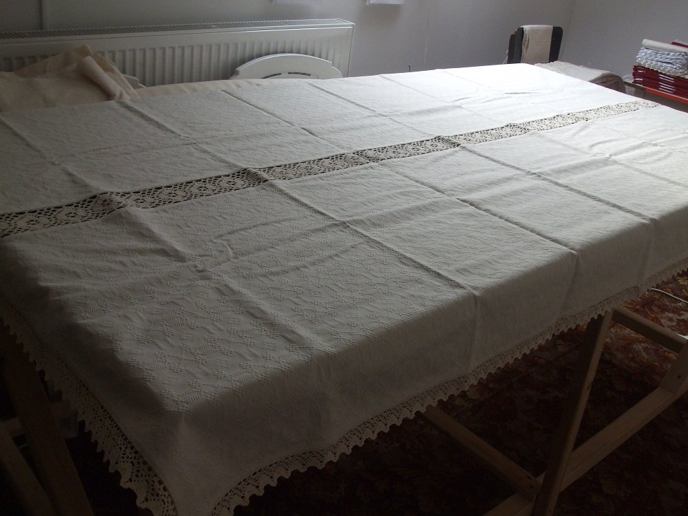 Tablecloth15