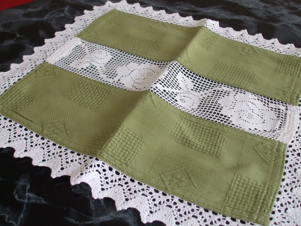 Tablecloth33
