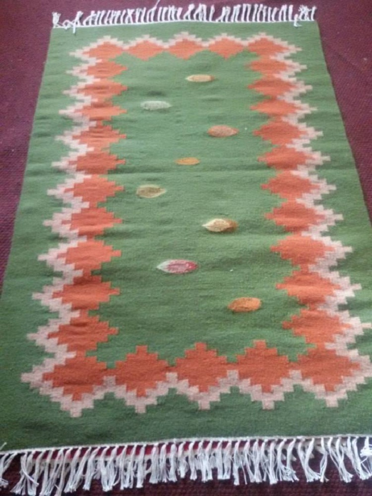 Wollen carpet112